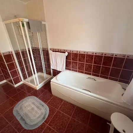 Ocean Spray Self Catering شقة Kilcar